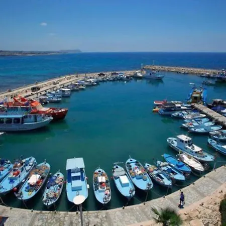 Enjoy A Holiday Of A Lifetime Renting Your Own Private In At The Best Rate 1279 *